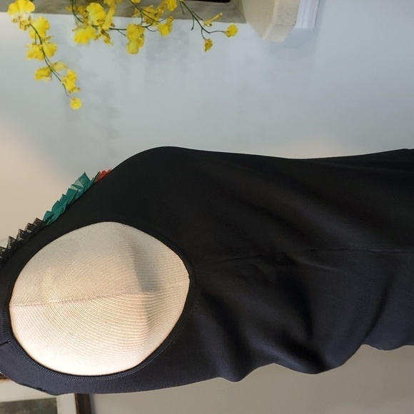 JOSEPH A. TANK SWEATER. Great black with fall colors trim. Medium. Y2k - Picture 3 of 8